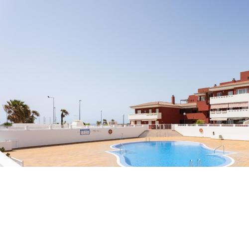 Frontline Starfish with pool