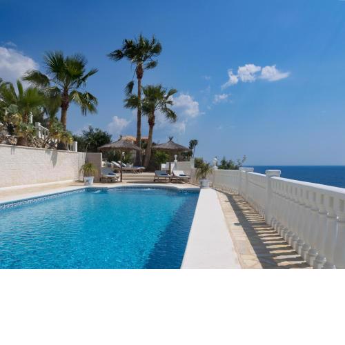 Frontline villa, five star deluxe