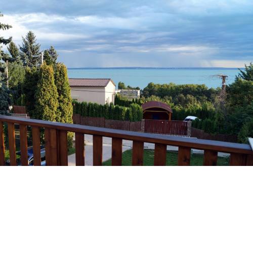 Füge Apartman Balatonakarattya