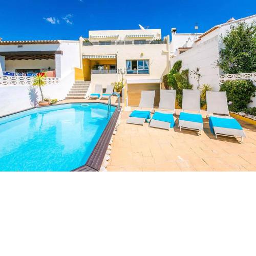 Fully Airconditioned Costa Blanca Pool House with Superb Views Over the Orba Valley, Sleeps 12