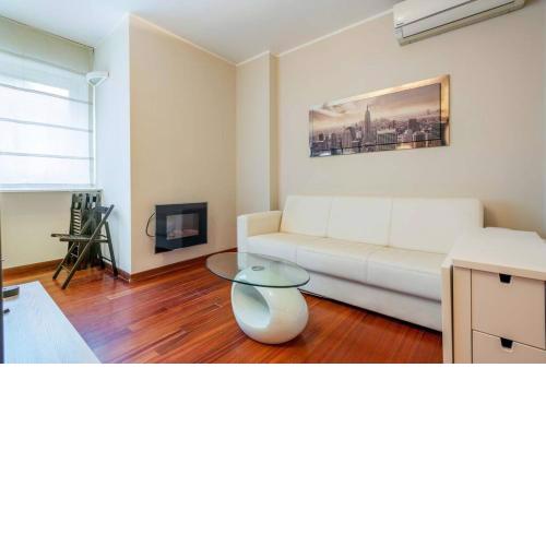 Fully furnished flat Arco della Pace by Easylife