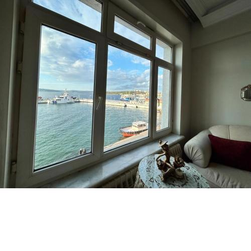 Fully Furnished Flat with Sea View in Canakkale