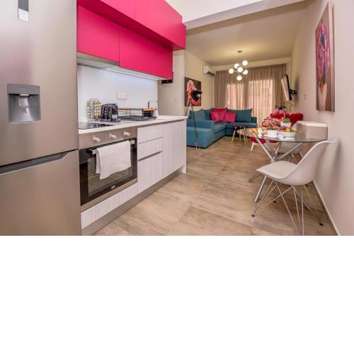 Funky Pink Central apartment