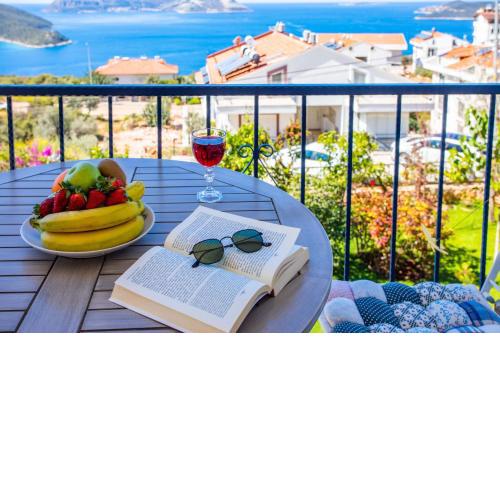 Furnished Cozy Flat with Wide Sea View in Kas