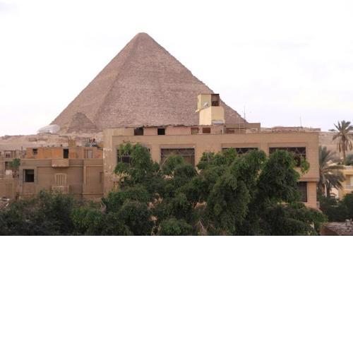 Gabry Pyramids Inn
