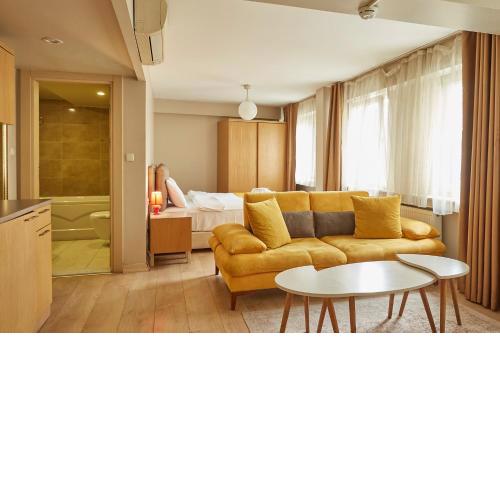 Galata World Hotel