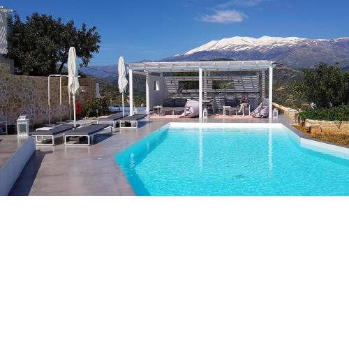 GALINI BREEZE - Full Resort for 8-12 persons - Private Villa and 4 Studios - 2 pools - sea view - garden