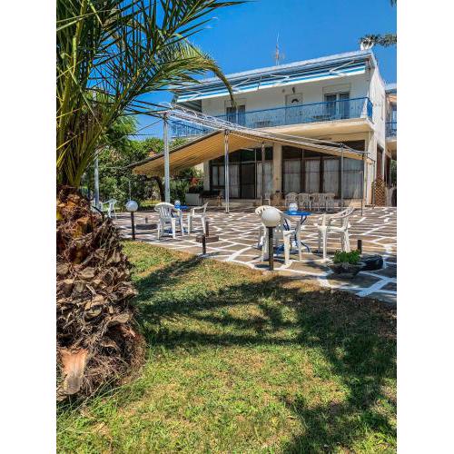 Galinis' Sea Front Studios B