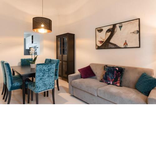 Gallery Art Apartment in San Frediano