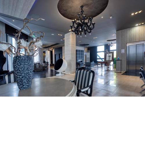 Gallery Art Hotel