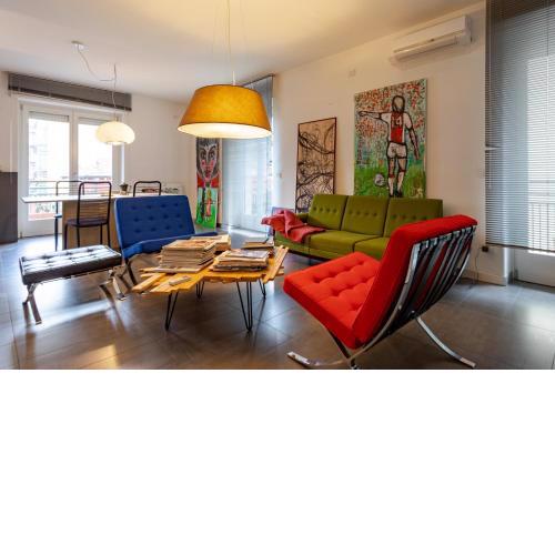 Garage, Kitchen, Bathroom, Wi-Fi, Table and Netflix
