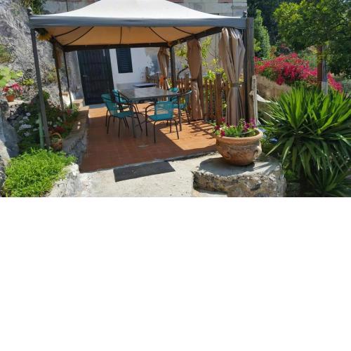 Garden Bijou with Sea View