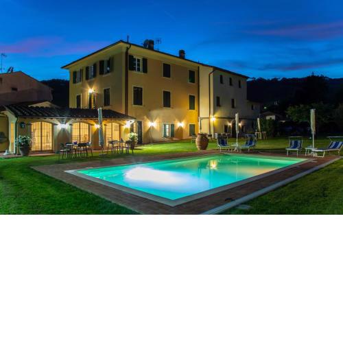 Garden Relays Villa Rosy