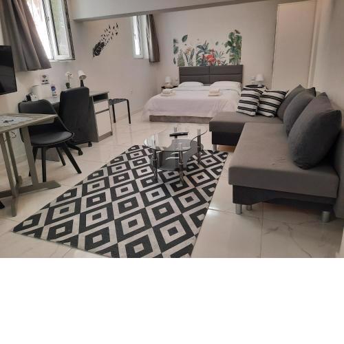Garden Studio Paleo Faliro