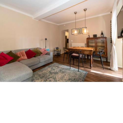 Garibaldi Central Lovely Apt