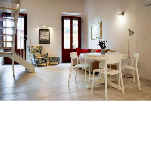 Garibaldi House