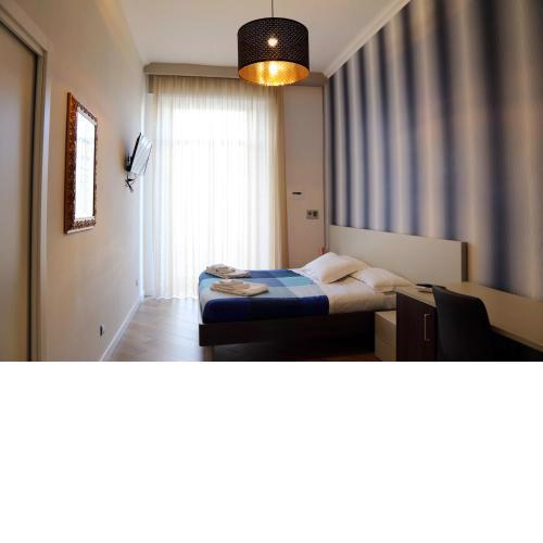Garibaldi Rooms