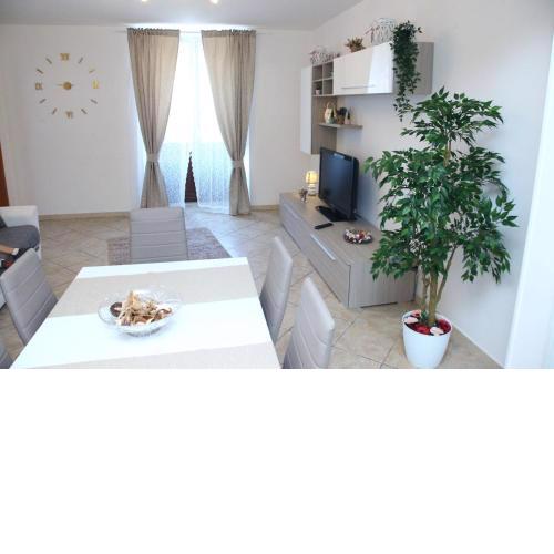 Garibaldi Suites & Apartments
