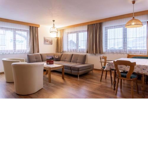 Gästehaus Wötzer und Landhaus Stocka