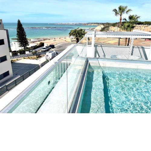 GATU PREMIUM Sandia Beach lujo junto al mar, parking y piscina común
