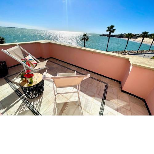 GATU VILLA OCEANO frente al mar en Puerto Sherry