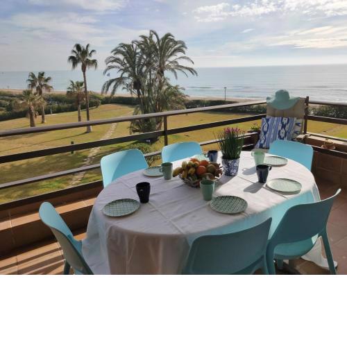 Gava Mar- Castelldefels Beachfront Apartment- Direct access to the beach
