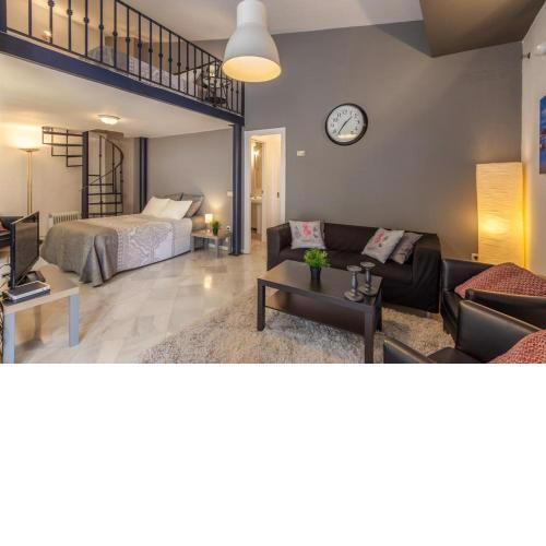 GAVIDIA CENTER PREMIUM SUITES, FREE PARKING