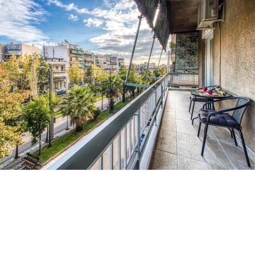 Gazi apartment with Acropolis views