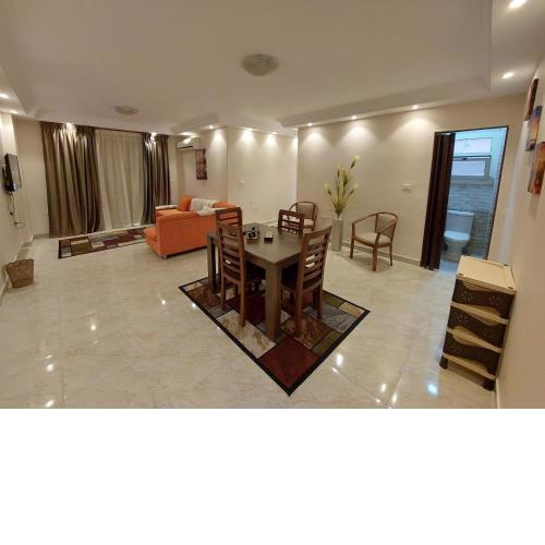 Gazzar inn Madinaty15