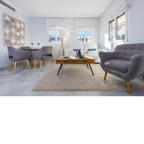 Genteel Home Giralda