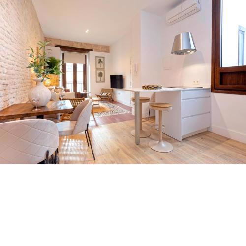 Genteel Home Santas Patronas
