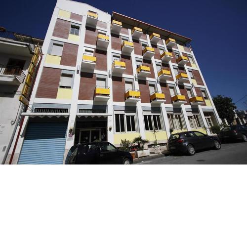 George Hotel
