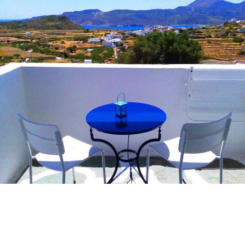 Georgia Rooms Milos