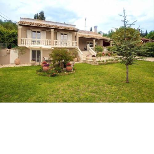 Georgia's Apartments, Ipsos Corfu