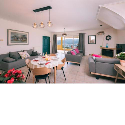 Georgia's holiday apartment with amazing sea view