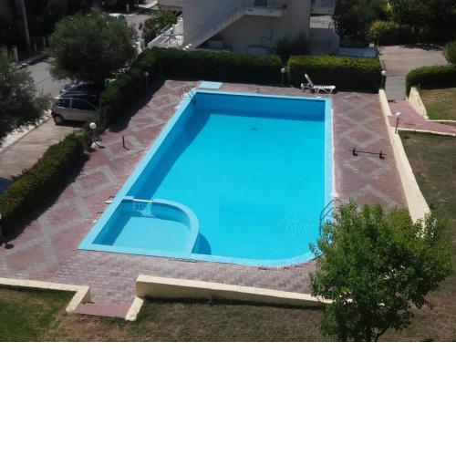 Gerakini 2BR Apt with Shared Pool