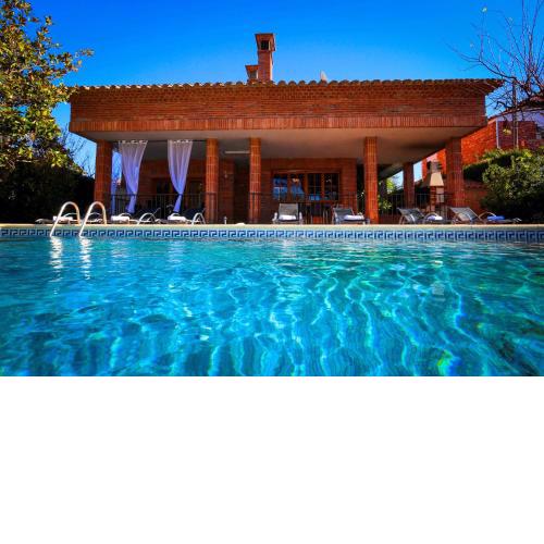 GERANIS VILLA ONLY FAMILIES Planet Costa Dorada