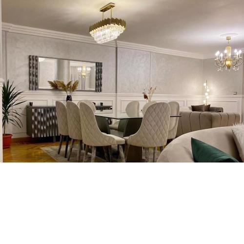 Gezirat El Arab 4-Bedroom Luxury Flat