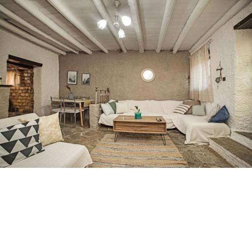Giafka. Rustic traditional house