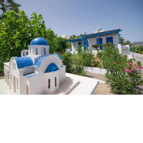 Gialos Studios & Apartments