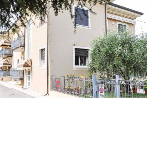 GiaLoSa Biker House