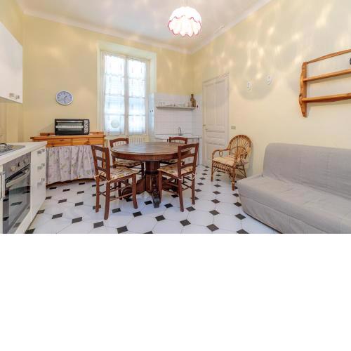 Giannina few meters from theater Ariston - Happy Rentals
