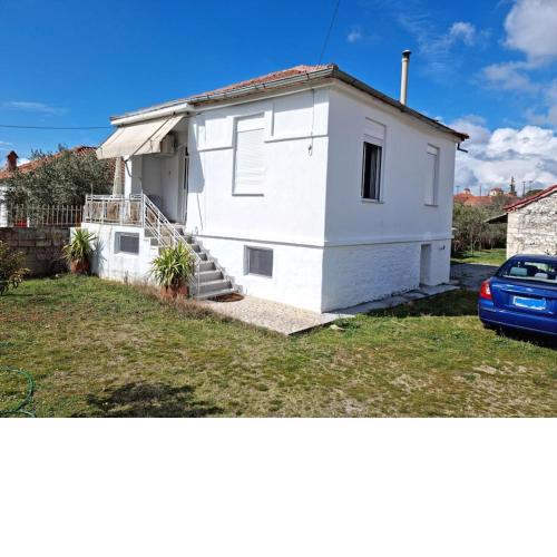 Giannis country house