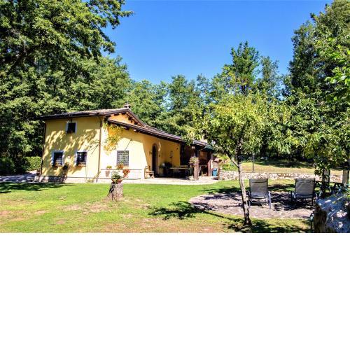 Giardino Boschivo - Villa in Irpinia