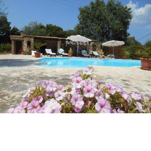 Gidalia Villa