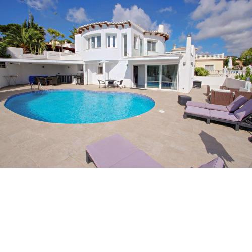Gila - sea view villa with private pool in Benissa