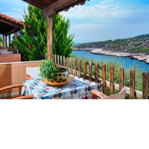 Giola Bungalows Sirines