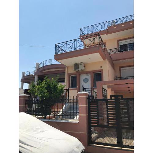 GIORGOS LUX APARTMENTS