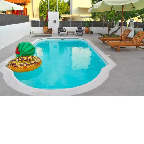 Giovana's pool house