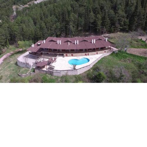 Giova's House